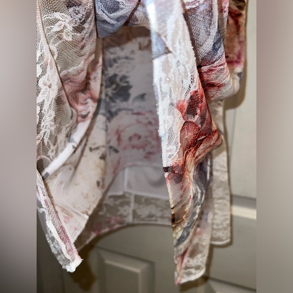 Size small white lace overlay pink purple cream floral flower layer tank top - Picture 3 of 5